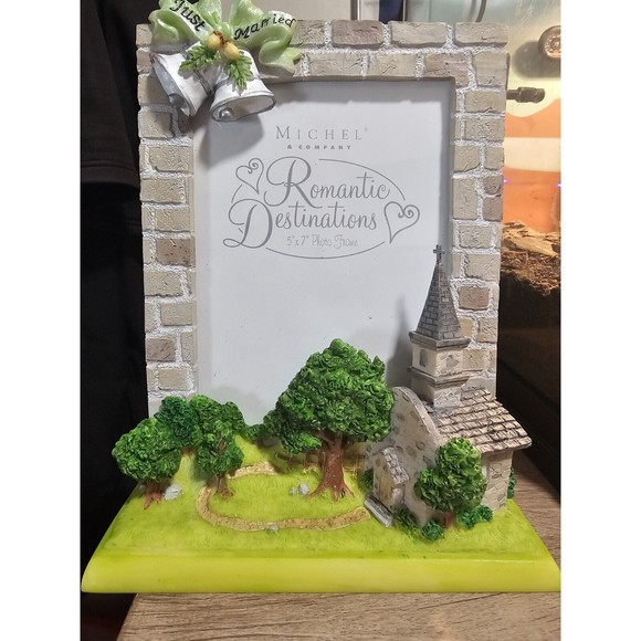 MICHAEL & COMPANY "ROMANTIC DESTINATIONS" PHOTO FRAME 5X7 - Picture 3 of 5